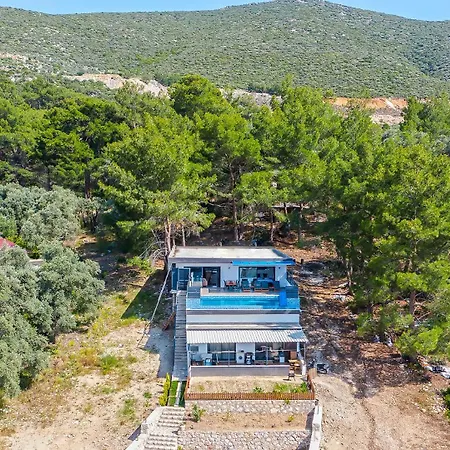 Morguel Villa Kas